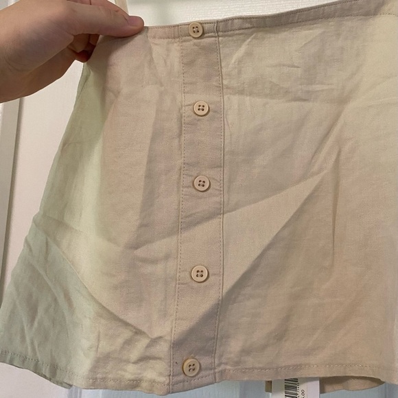 We Wore What Linen Trapeze Tank - Picture 4 of 8